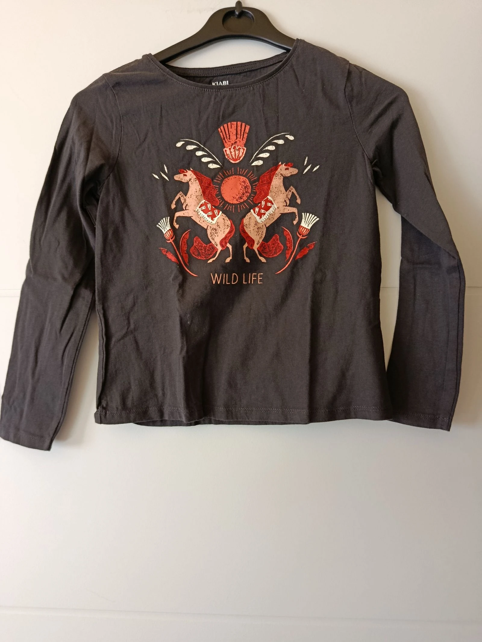Tee-shirt manches longues marque Kiabi taille 10 ans 